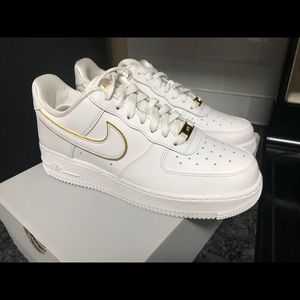 Nike women’s Air Force 1 size 8